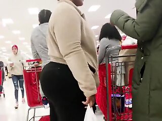 Wide Booty Bbw Ebony Milf in Black Pants